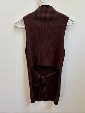 Aritzia Babaton Sculpt Knit Ribbed Sleeveless Open Back Top Chocolate Brown